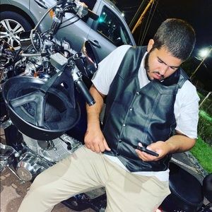 Meet your Posher, Mike